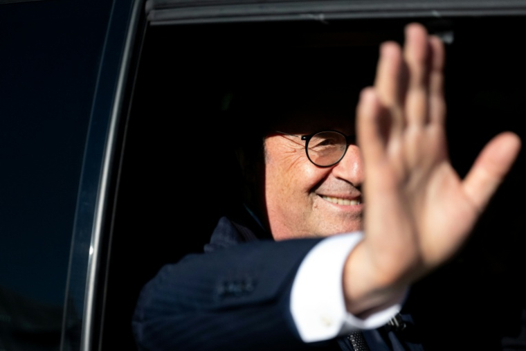L'ancien président François Hollande à Saint-Malo le 28 octobre 2026 ( AFP / Sebastien Salom-Gomis )