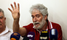 Le Libanais Georges Ibrahim Abdallah, 74 ans, s'exprime lors d'une conférence de presse le 25 juillet 2025 dans son village de Kobayat au Liban ( AFP / anwar amro )