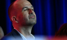 Le coordinateur national de LFI, Manuel Bompard, le 7 mars 2026 à Marseille  ( AFP / Miguel MEDINA )