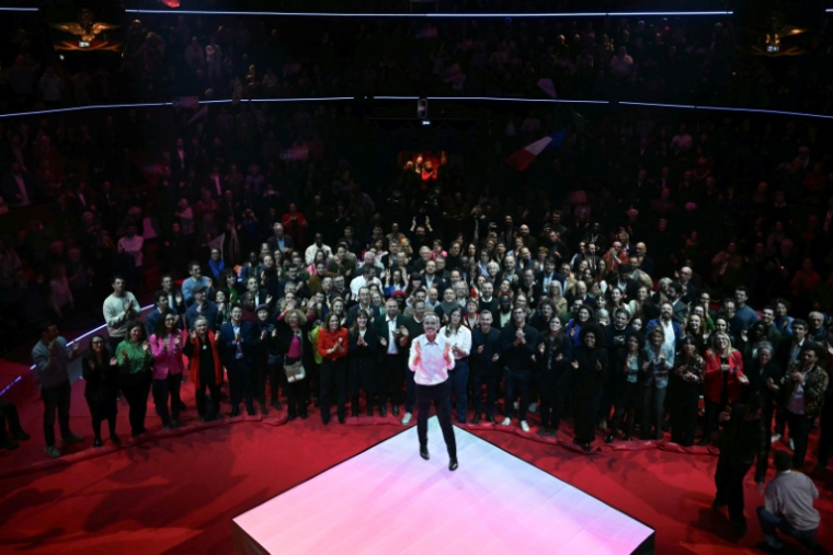 Emmanuel Grégoire, candidat de l'union de la gauche hors LFI aux municipales à Paris, lors d'un meeting de campagne le 12 mars ( AFP / Martin LELIEVRE )