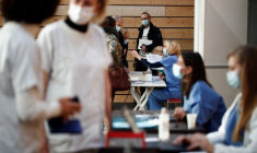 CORONAVIRUS: LA FRANCE ENREGISTRE 15.944 CAS EN 24 HEURES, 151 DÉCÈS EN PLUS