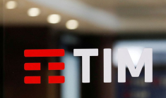 Le logo Tim est visible au siège de l'entreprise
