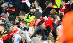 Un policier viré après avoir entonné des chants anti-Liverpool à Anfield