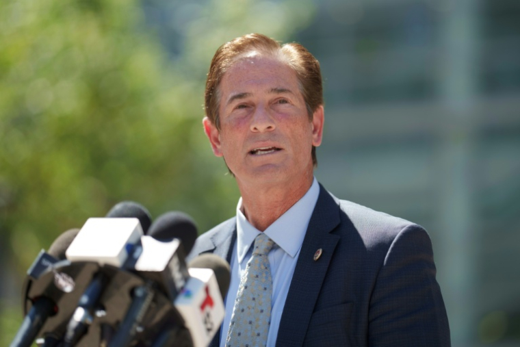 Le procureur du comté de Los Angeles, Nathan Hochman, s'exprime devant le tribunal de Van Nuys West, à Los Angeles, le 9 mai 2025 ( GETTY IMAGES NORTH AMERICA / Eric Thayer )