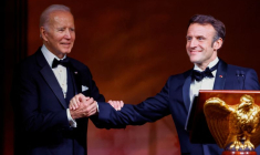 Le président américain Joe Biden accueille le président français Emmanuel Macron à la Maison Blanche pour une visite d'État