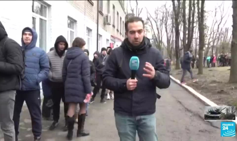 Guerre en Ukraine : des milliers d'Ukrainiens donnent leur sang