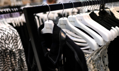 ( AFP / CHRISTOPHE ARCHAMBAULT )