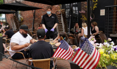 ÉTATS-UNIS: LES CRÉATIONS D'EMPLOIS PLUS ÉLEVÉES QUE PRÉVU EN JUILLET