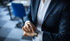 Assurer une montre de collection comme une Rolex héritée nécessite des garanties spécifiques, une évaluation rigoureuse et une bonne connaissance des règles fiscales en cas de revente ou de création de collection. ( crédit photo : Getty Images )