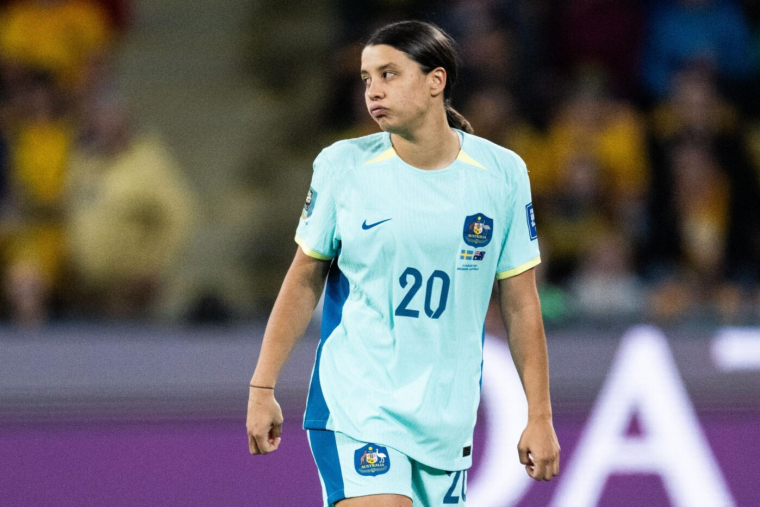 Un humoriste renvoyé pour propos misogynes sur l’équipe nationale de football australienne