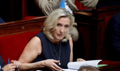 Marine Le Pen à Paris, le 18 juillet 2023. ( AFP / GEOFFROY VAN DER HASSELT )