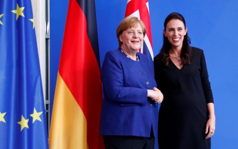 DES FEMMES LEADERS ? LES JEUNES ONT PLUS DE PRÉJUGÉS QUE LES PLUS ÂGÉS