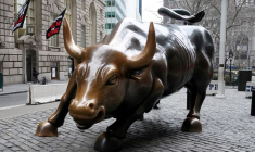 WALL STREET OUVRE EN HAUSSE