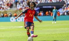 Cucurella a-t-il marabouté la pelouse du MetLife avant la finale ?