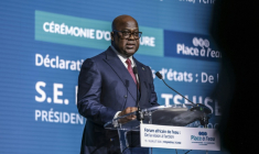 Le président de la RDC Félix Tshisekedi prononce un discours le 16 juillet 2026 à N'Djamena ( AFP / Daniel BELOUMOU OLOMO )