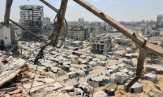 Photo prise le 18 août 2025 montrant des tentes abritant des Palestiniens déplacés dans la ville de Gaza ( AFP / Omar AL-QATTAA )