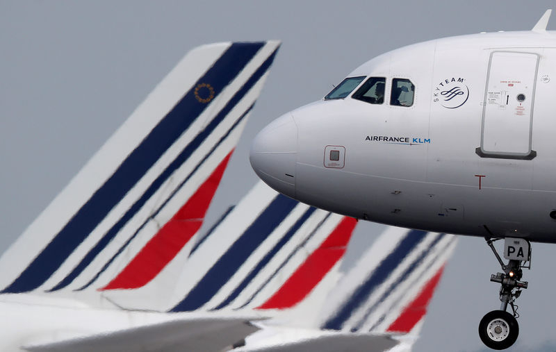 VERS UN PLAN DE DÉPARTS VOLONTAIRES À AIR FRANCE, SELON LA TRIBUNE