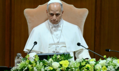 Le pape Léon XIV lors de la présentation de sa première encyclique "Magnifica Humanitas" consacrée à l’essor de l’intelligence artificielle, le 25 mai 2026 au Vatican ( AFP / Alberto PIZZOLI )