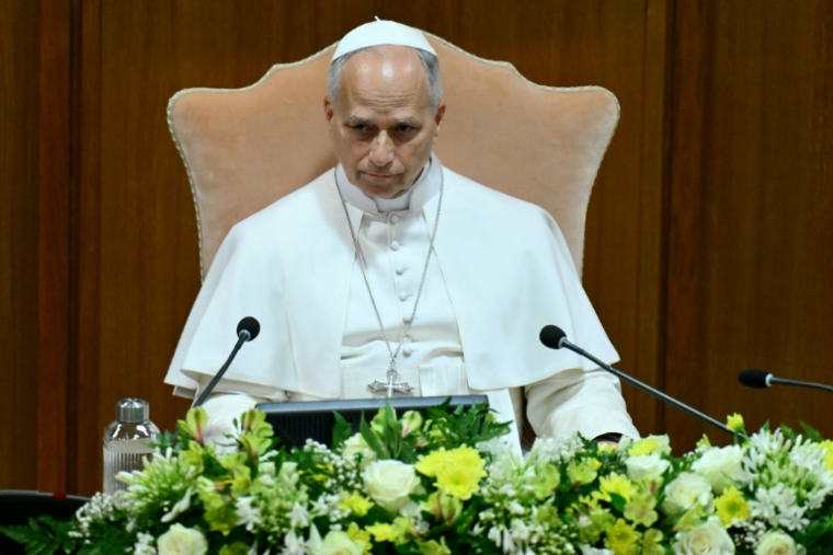 Le pape Léon XIV lors de la présentation de sa première encyclique "Magnifica Humanitas" consacrée à l’essor de l’intelligence artificielle, le 25 mai 2026 au Vatican ( AFP / Alberto PIZZOLI )
