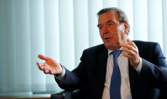 ALLEMAGNE: L'EX-CHANCELIER GERHARD SCHRÖDER POURSUIT LE BUNDESTAG EN JUSTICE, RAPPORTE LA DPA