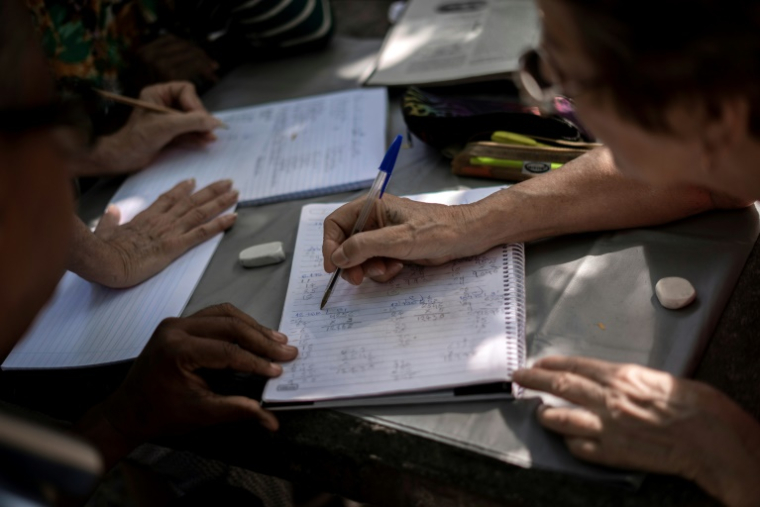 Les disparités de maîtrise des mathématiques sont bien documentées et contribuent au creusement des inégalités sociales ( AFP / MAURO PIMENTEL )