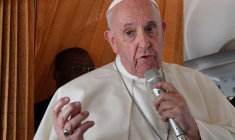 LE PAPE FRANÇOIS DIT SA "HONTE" SUR L'ABSENCE DE PRISE EN CHARGE DES VICTIMES D'ABUS PAR L'EGLISE