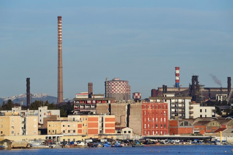 L'acierie ex-Ilva à Tarente, en Italie, le 8 novembre 2019. ( AFP / ANDREAS SOLARO )