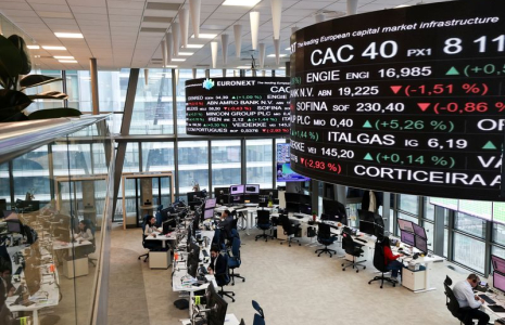 La Bourse Euronext dans le quartier d'affaires de La Défense à Paris