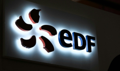 Le logo du groupe EDF, le 8 juin 2022 à Lille (nord de la France) ( AFP / DENIS CHARLET )