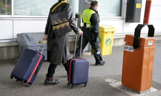 Passage de la Russie au poste frontière de Vaalimaa en Finlande