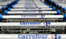CARREFOUR RENONCE À UN RAPPROCHEMENT AVEC AUCHAN, SELON LE FIGARO