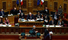 Vote sur le projet de loi de finances 2026 au Sénat français à Paris