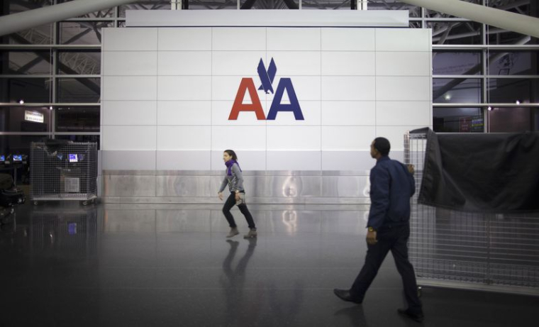 Logo d'American Airlines à l'aéroport John F. Kennedy (JFK) à New York