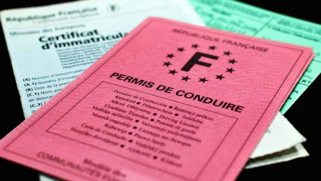 La technique permet au conducteur fautif d'éviter de perdre des points et de payer une amende. (Fotolia)