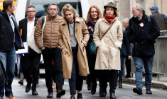 Le Premier ministre français Lecornu rencontre des dirigeants syndicaux à Paris