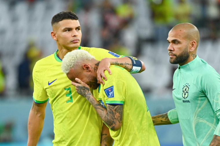 Thiago Silva défend Neymar sur son hygiène de vie