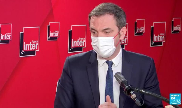 Mesures anti-Covid: "Préserver la santé de la société et la santé des Français"
