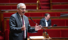 Jean-René Cazeneuve à Paris, le 29 avril 2024. ( AFP / ALAIN JOCARD )