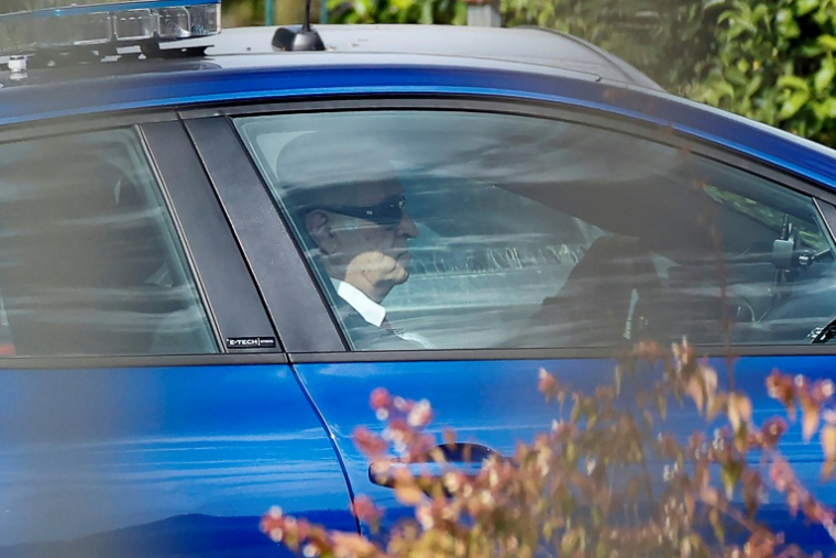 Le juge Juan Carlos Peinado arrive au palais de la Moncloa à Madrid pour interroger le Premier ministre espagnol Pedro Sanchez en tant que témoin dans une enquête sur les allégations de trafic d'influence visant son épouse Begona Gomez, le 30 juillet 2024  ( AFP / OSCAR DEL POZO )