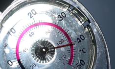 Un nombre inédit de stations météo ont dépassé 40°C en France métropolitaine cet été ( AFP / Damien MEYER )