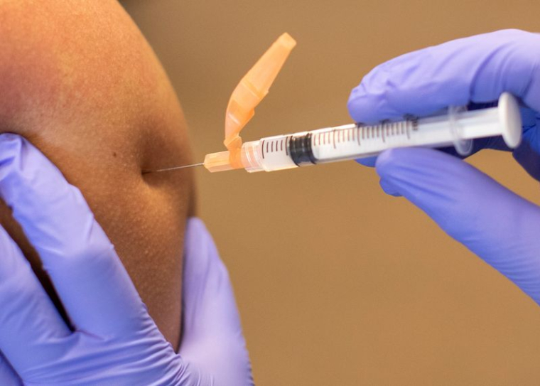 CORONAVIRUS: LE VACCIN DE MODERNA SEMBLE EFFICACE CONTRE LES VARIANTS