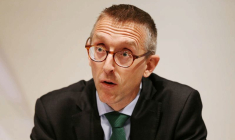 LES BANQUES BRITANNIQUES DOIVENT FAIRE PLUS CONTRE L'ARGENT SALE, SELON LA BOE
