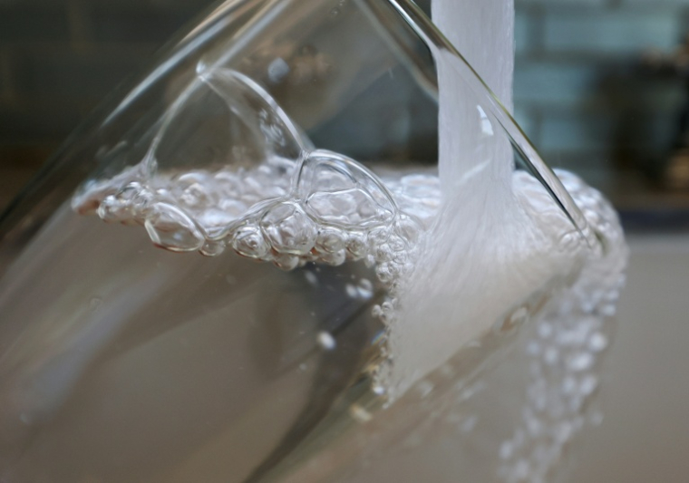 De plus en plus de collectivités décident d'un retour en gestion directe de l'eau. ( GETTY IMAGES NORTH AMERICA / JOE RAEDLE )