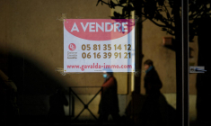 Selon la fédération Procos, il est "difficile de vendre plus ou d'augmenter suffisamment les prix" face à l'inflation pour de nombreux commerces ( AFP / VALENTINE CHAPUIS )