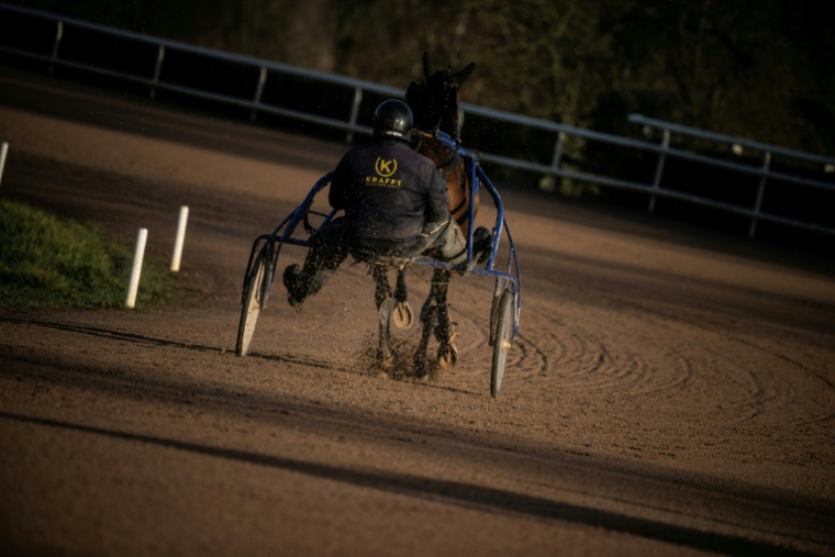 Un entraînement à Grosbois, le 9 décembre 2025 ( AFP / JULIEN DE ROSA )
