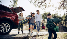 Les vacances de Pâques sont le moment idéal pour organiser une escapade en famille sans se ruiner. ( crédit photo : Getty Images )