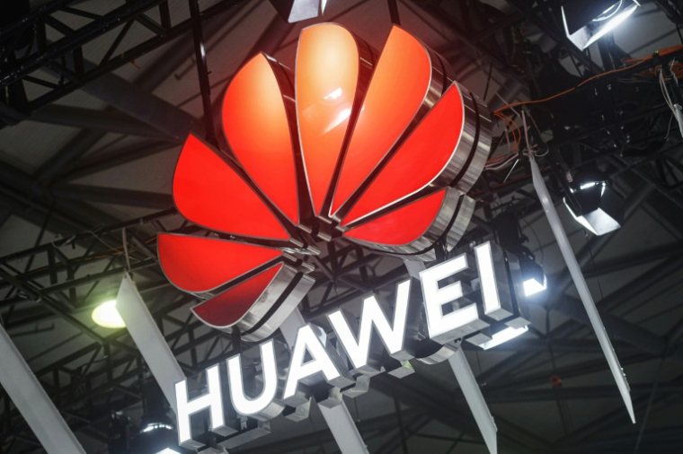 Le logo Huawei lors du salon mondial du mobile (MWC) à Shanghai le 26 juin 2024 ( AFP / STR )