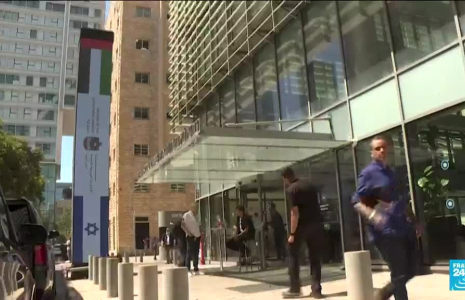 Voyage de Bennett aux Emirats arabes unis pour renforcer les liens d'Israël dans le Golfe