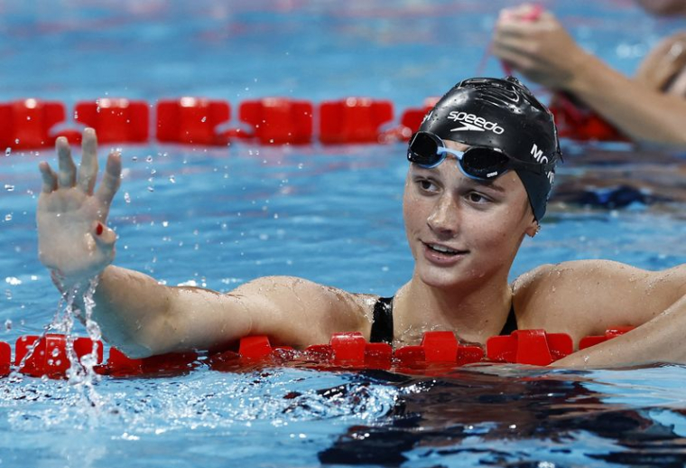 JO - Natation (F) - Summer McIntosh médaillée d'or au 200m papillon