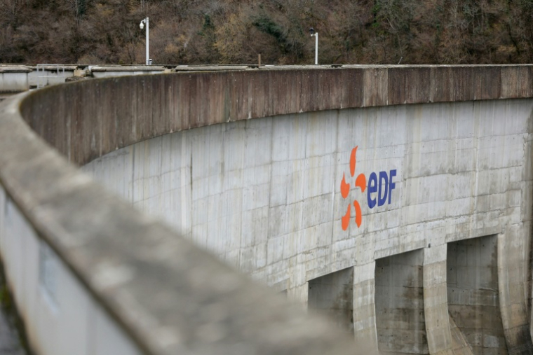 Vue du barrage hydroélectrique de Vouglans, dans l'est de la France, le 12 février 2026 ( AFP / Thomas SAMSON )